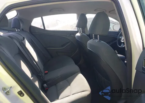 2015 Kia Optima Lx z USA, uszkodzony, nr VIN KNAGM4A77F5643086